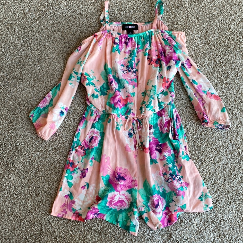 Girl’s L top. Amy Byer. Great condition